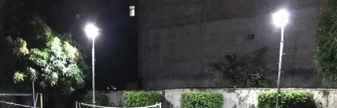太阳能路灯下雨天可以正常工作吗？